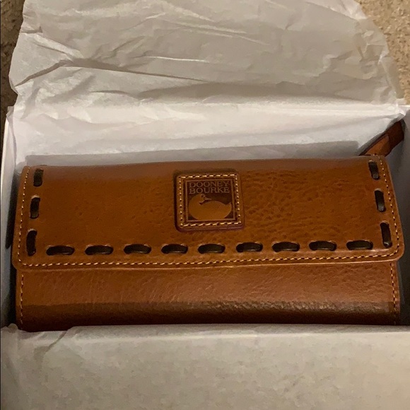 florentine continental clutch